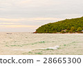 Sea, sky and mountains 28665300