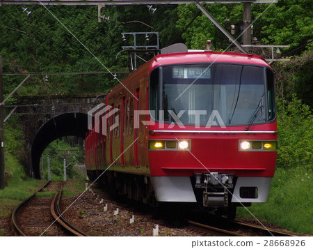 Through the 1380 system tunnel Through the 1380 system tunnel 28668926