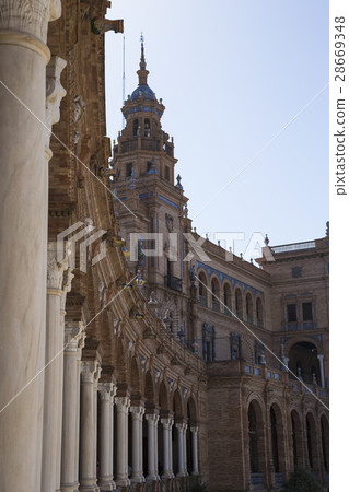 Buildings on the Plaza de Espana.Seville 28669348