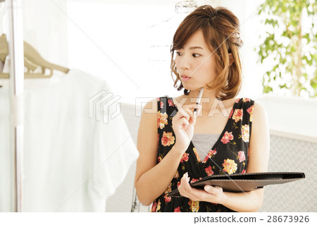 Clerk Female Salesperson Staff Fashion Apparel BUYER 28673926