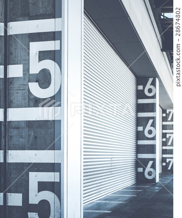 倉庫 倉庫 28674802