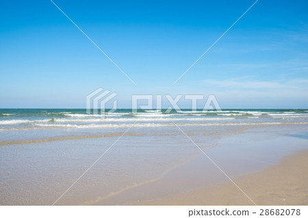Beach and blue sky Beach and blue sky 28682078