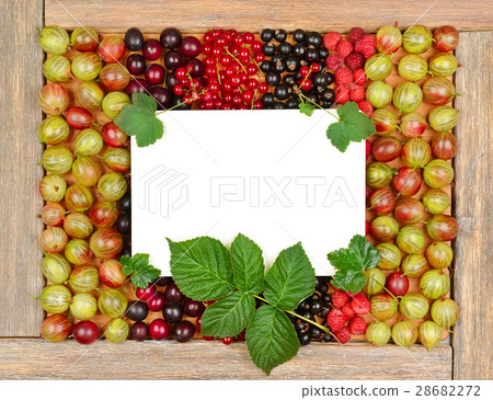 Recipe card on the background of fresh berries Recipe card on the background of fresh berries 28682272