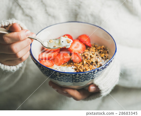 Healthy breakfast yogurt, granola, strawberry bowl Healthy breakfast yogurt, granola, strawberry bowl 28683345