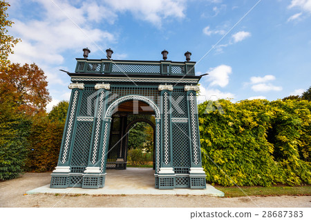 Arbor in the garden, Schonbrunn Palace in Vienna 28687383