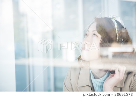 旅行婦女 旅行婦女 28691578