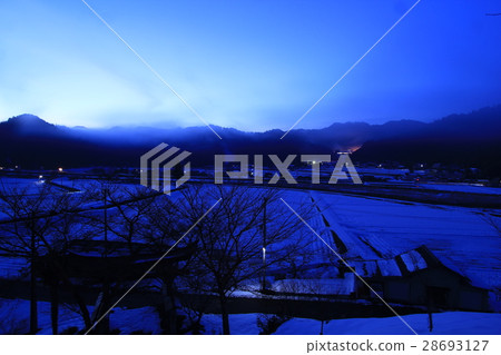 Dusky indigo Dusky indigo 28693127