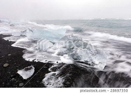 Iceberg Diamond beach Iceland Iceberg Diamond beach Iceland 28697350