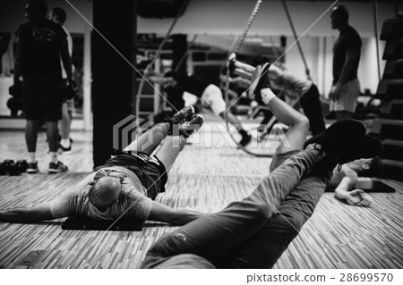 crossfit group training 28699570