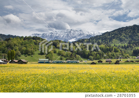 Spring landscape at Garmisch Partenkirchen 28701055
