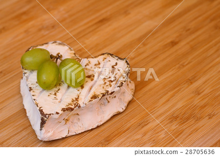 Neufchatel cheese 28705636