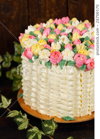 Gorgeous cake with spring decor 28706570