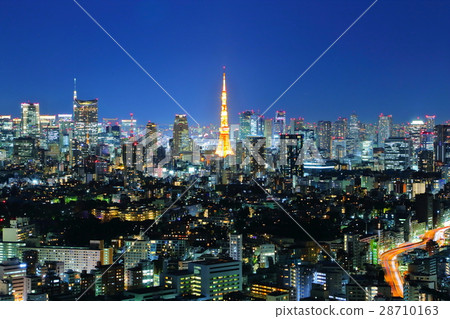 東京摩天大樓的夜景[東京鐵塔] 28710163