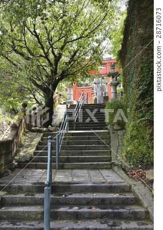A slope leading to Wakamiya Inari Shrine (Iraguro Nagasaki City Nagasaki prefecture) 28716073