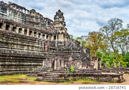 View of Baphuon temple at Angkor Thom, Cambodia 28716741