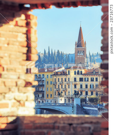 Old Verona town, view on river 28716773
