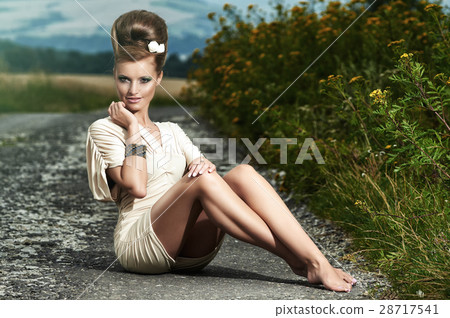 summer fashion photography with young beautiful wo summer fashion photography with young beautiful wo 28717541