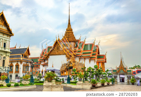 Temple at the Grand Palace in Bangkok, Thailand 28720203