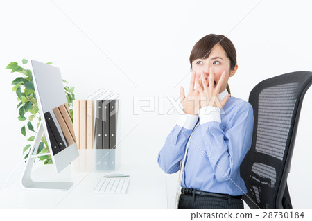 Business woman (office) 28730184