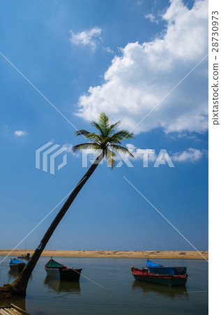 Boat at beach and blue sky Boat at beach and blue sky 28730973