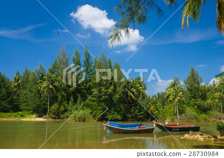 Boat at beach and blue sky 28730984