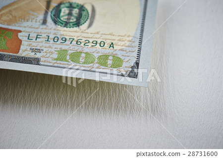 US Dollar Banknote 28731600