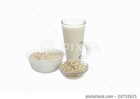 oat meal close up oat meal close up 28732625
