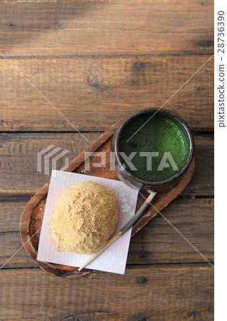 日式手工黃豆粉大萩和抹茶拼盤 日式手工黃豆粉大萩和抹茶拼盤 28736390