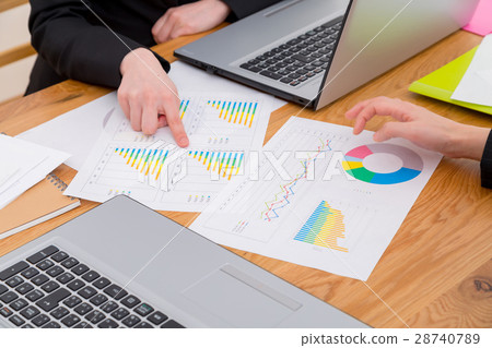 Business w OL business woman office image business image data meeting 28740789