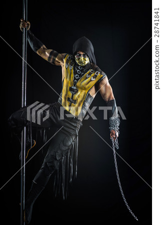 On the pole bodyart Scorpion On the pole bodyart Scorpion 28741841