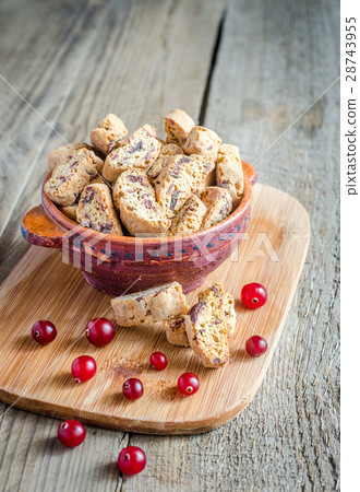 Biscotti with dried cranberries Biscotti with dried cranberries 28743955