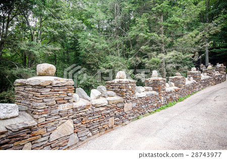 Stone wall Stone wall 28743977