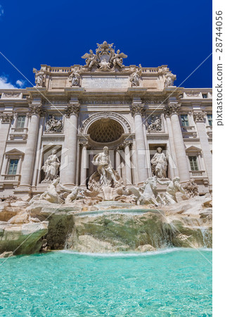 Fountain di Trevi in Rome Italy 28744056