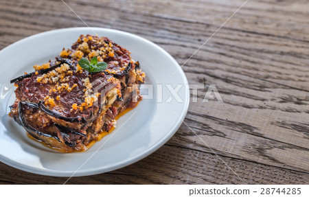 Portion of parmigiana di melanzane 28744285