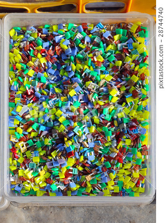 Auto Blade Fuses 28744740