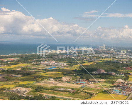 Oil reserve base 28745061