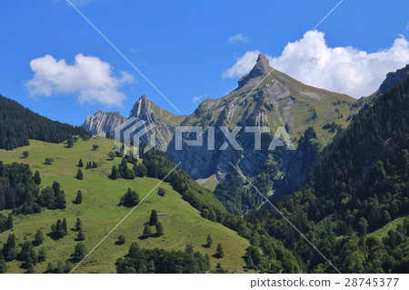 Schijen, mountain in Schwyz Canton, Swiss Alps 28745377