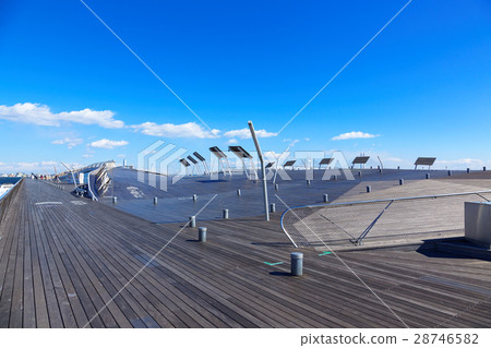 Large pier wharf passenger terminal 28746582
