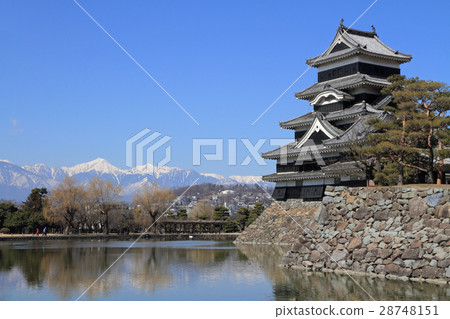 松本城和北阿爾卑斯山 松本城和北阿爾卑斯山 28748151