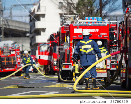 Pump car during fire fighting work 28760829