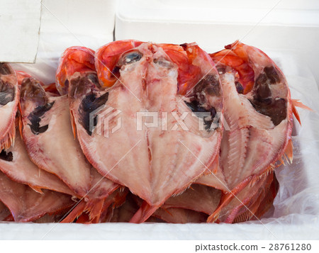 Dried kimono sea bream 28761280