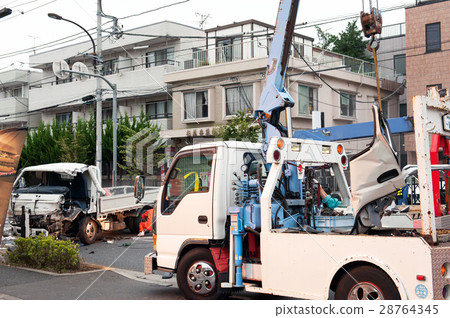 Traffic accident Traffic accident 28764345