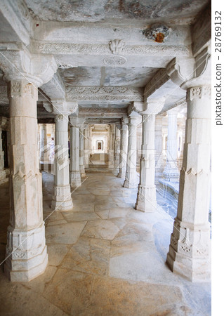 Interior of Ranakpur Temple in Rajasthan, India 28769132