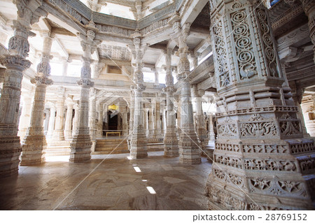 Interior of Ranakpur Temple in Rajasthan, India 28769152