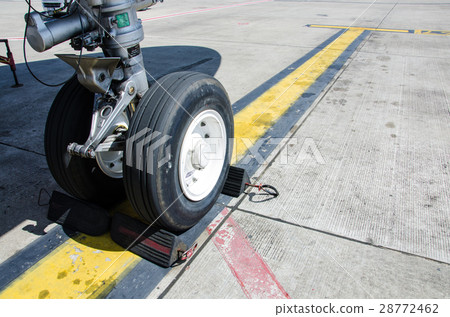Aereplane Wheel Chock for Pause Aeroplane Safety. 28772462
