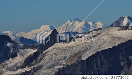 Gauli glacier and view of the Mischabel range Gauli glacier and view of the Mischabel range 28773692