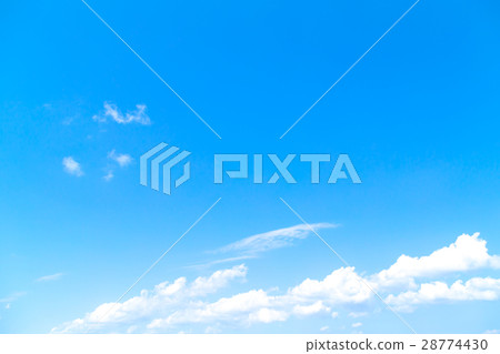 春天天空白色雲彩和藍天背景材料拷貝空間字符空間白色天空圖像 春天天空白色雲彩和藍天背景材料拷貝空間字符空間白色天空圖像 28774430