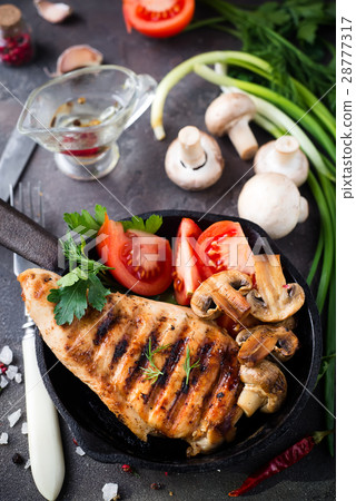 grilled healthy chicken breasts grilled healthy chicken breasts 28777317