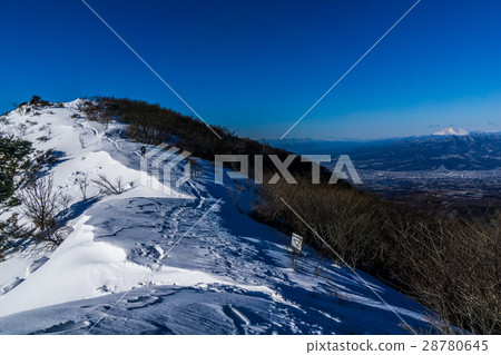 雪山徒步旅行 28780645