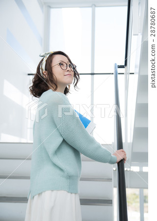 肖像女性 28780687